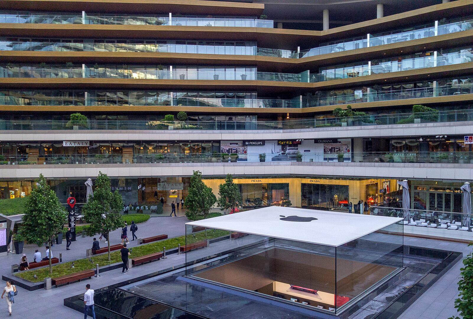 Zorlu Center Istanbul, Turkey, Apple Store