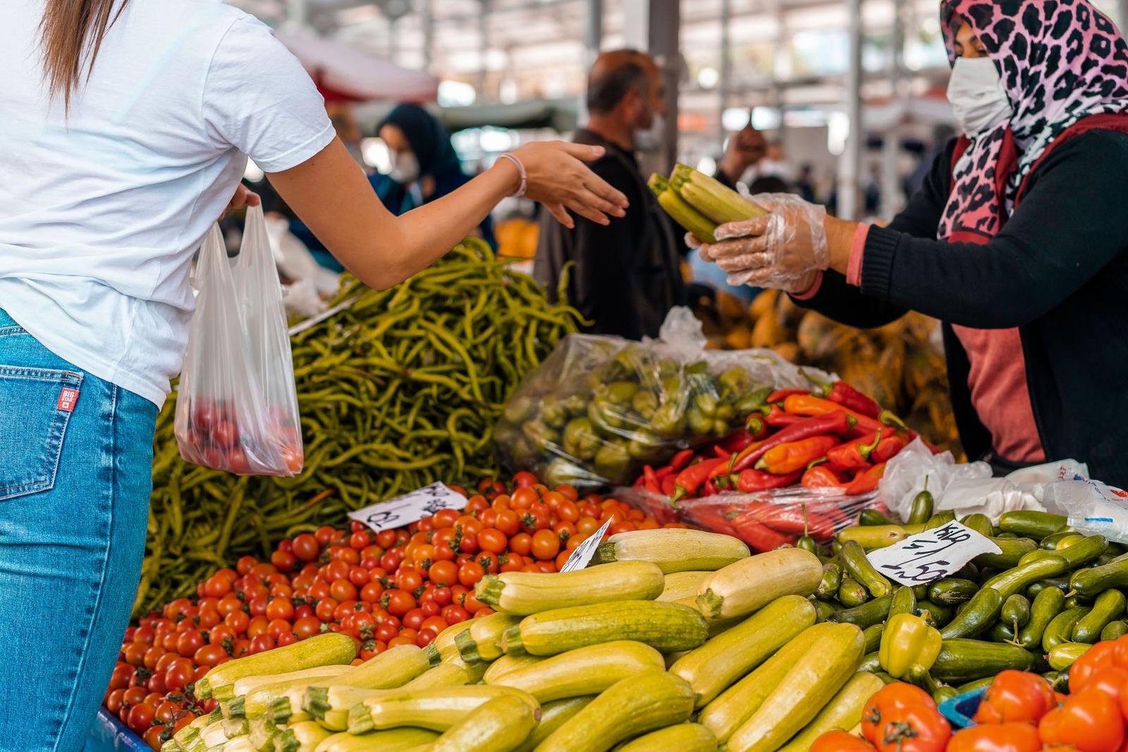 En iyi yerel pazar yerleri ve mevsiminde alınacaklar